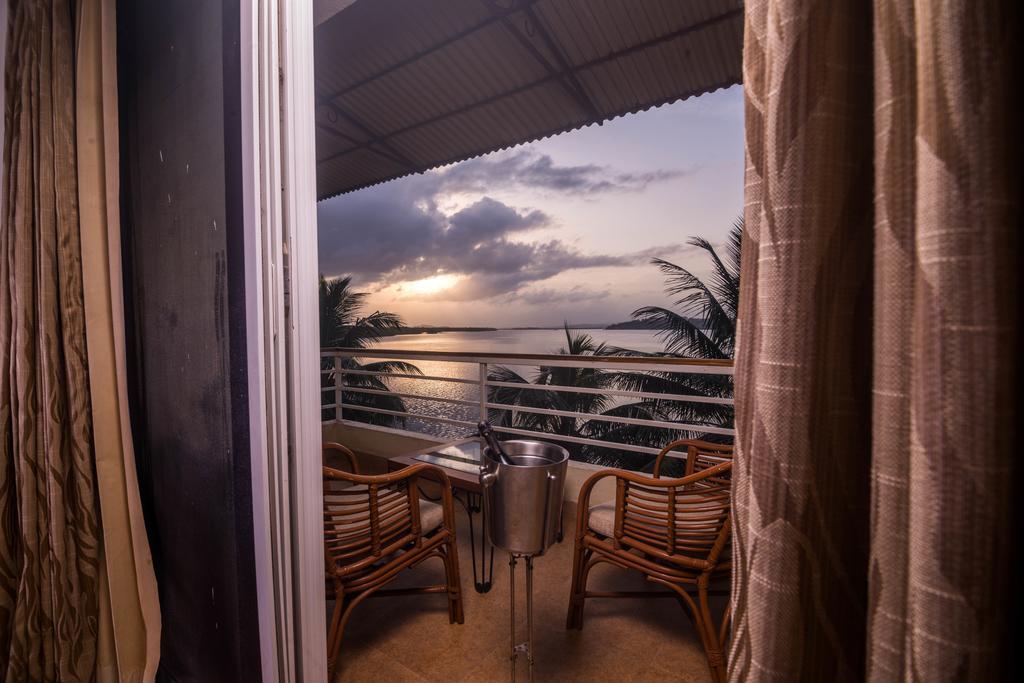 Deltin Palms Riverfront Панаджи Экстерьер фото